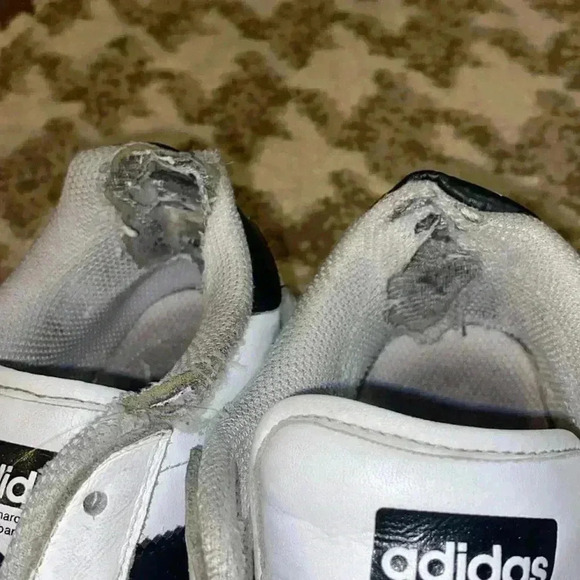 Adidas Superstars - Men’s 6.5 or Women’s 7.5 - Picture 5 of 6